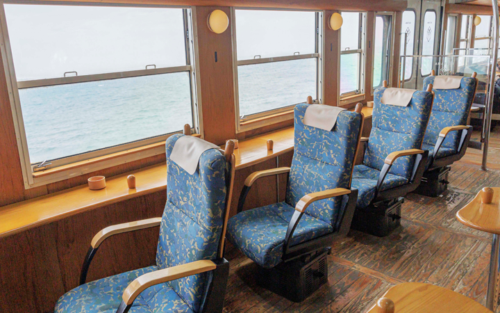 指宿のたまて箱の座席のおすすめ(1号車のカウンター席)について
